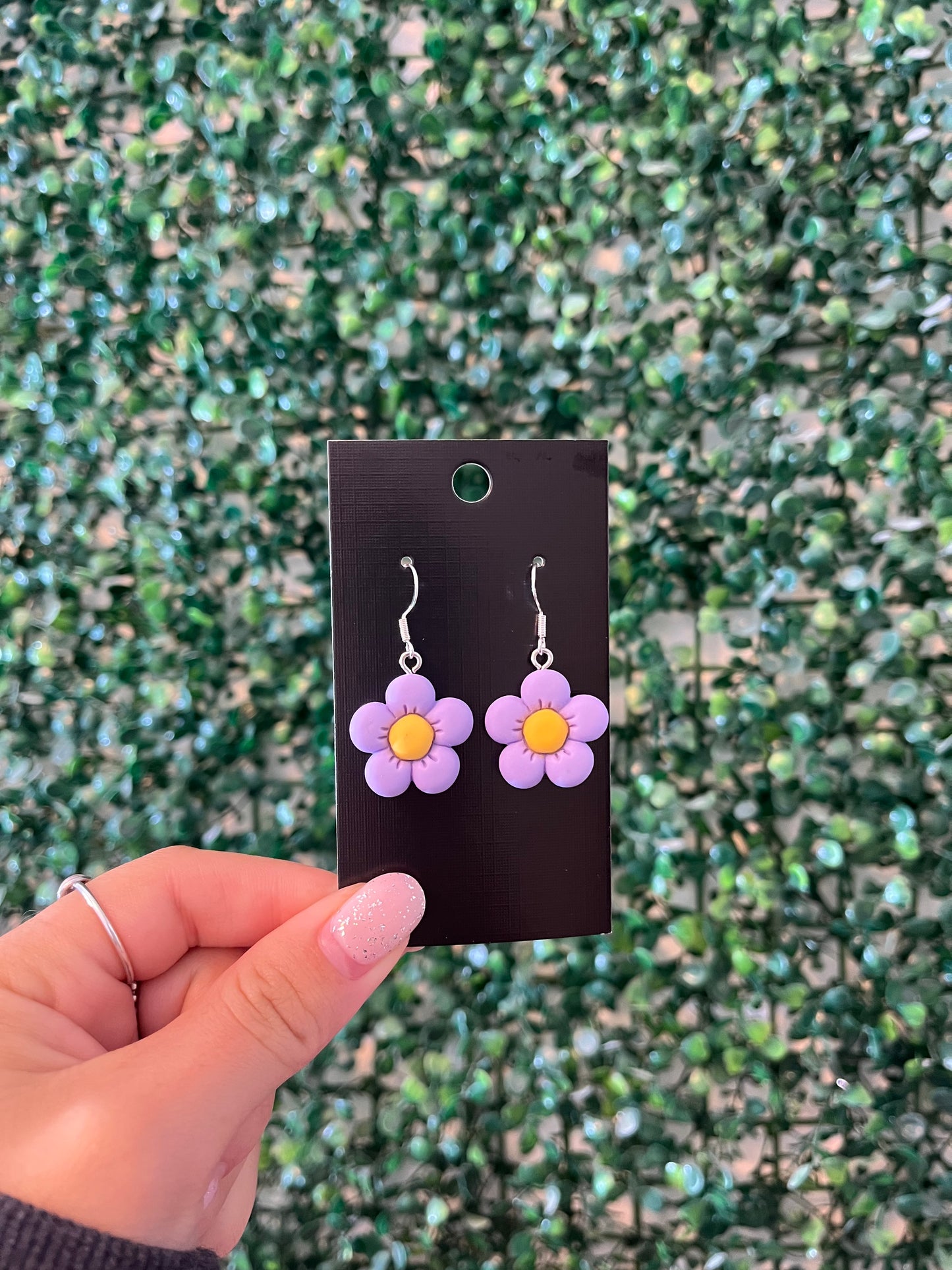 Puffy daisy 925 sterling silver hook earrings.