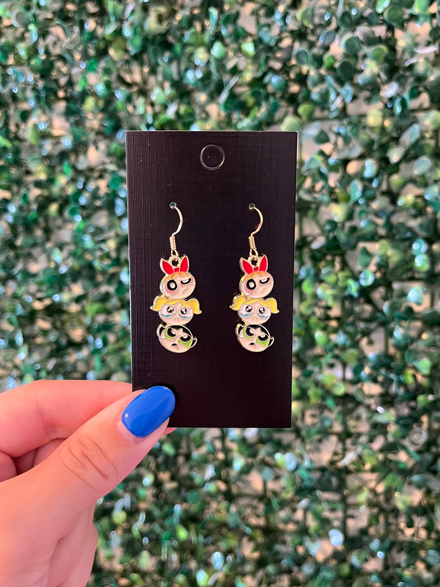 Girl group inspired enamel 925 sterling silver hook earrings.