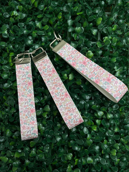 Floral retro faux leather wristlet keyring car key keychain.